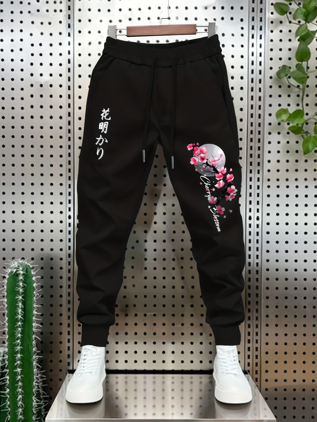 Hot-selling printed patternmen's fashionable and simple vacation styleelastic fabricsports and leisuremen's trendy fitnessstyle.