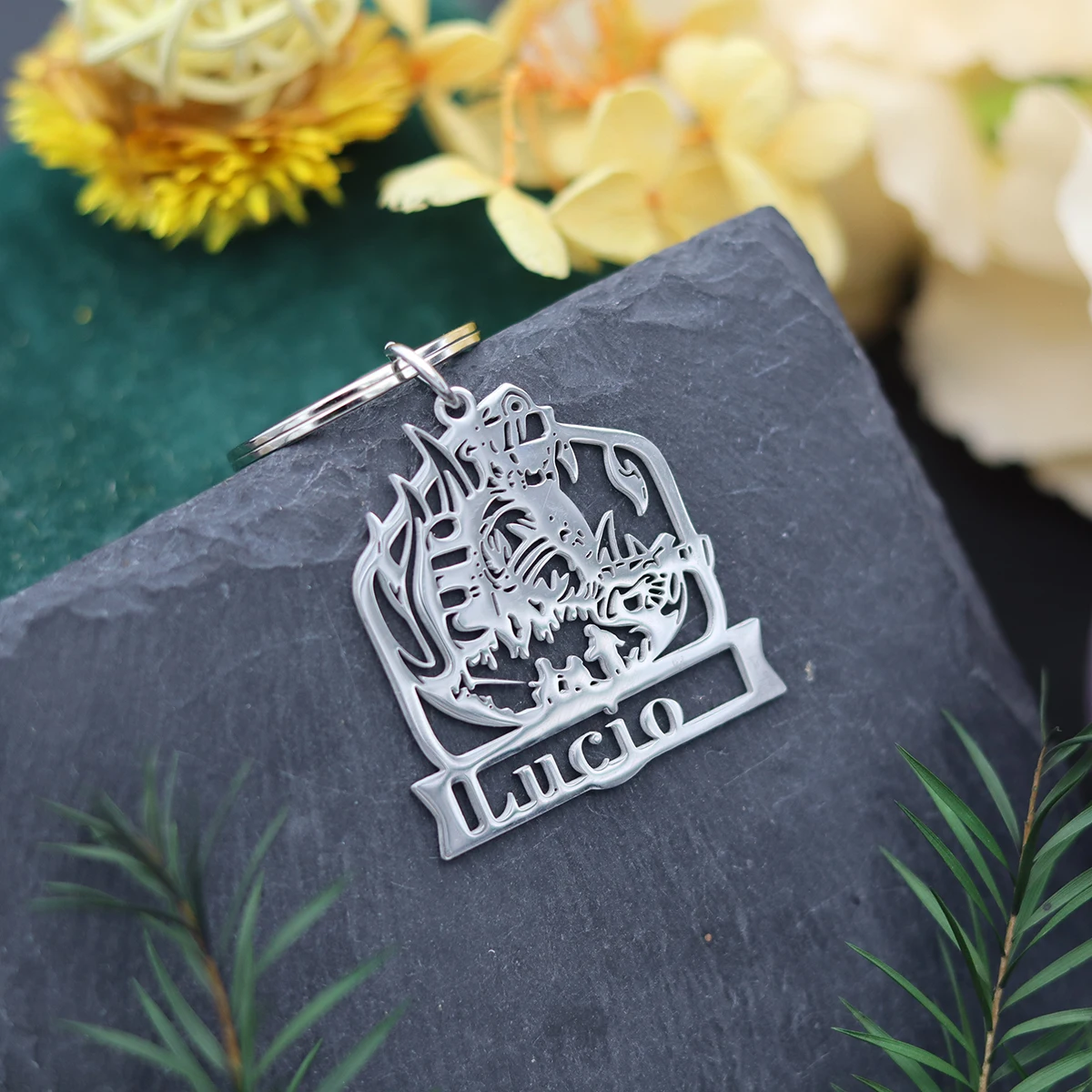 QIAMNI مخصص اسم رقم مفتاح سلسلة مخصصة لوحة كيرينغ عيد ميلاد شخصية الفولاذ المقاوم للصدأ سلاسل المفاتيح للنساء الرجال