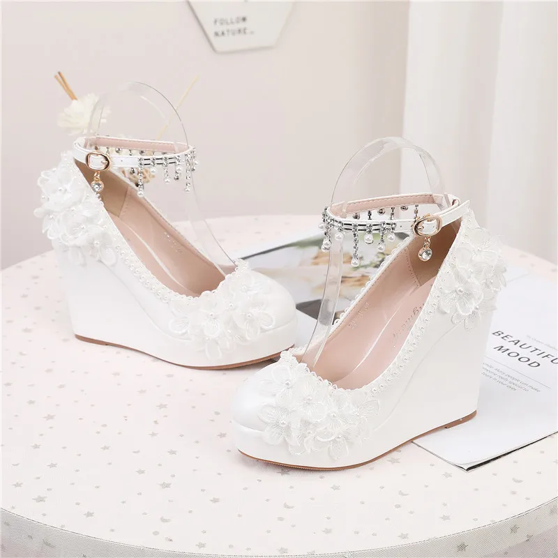 Sweet White Flower Pearl Tassel Wristband Womens Wedding Shoes High Heels Platform Ladies Party Dress Wedges Bridesmaid Pumps