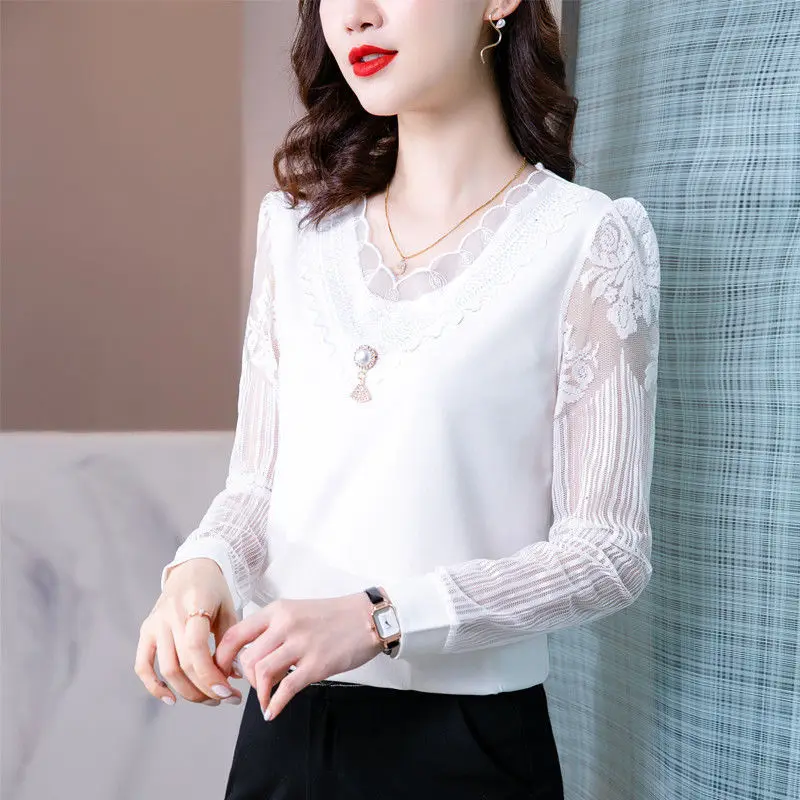 Sexy Lace Hollow Out Patchwork Shirt Spring Autumn Long Sleeve Female Clothing Elegant V-Neck Solid Color Fashion Pearl Blouse