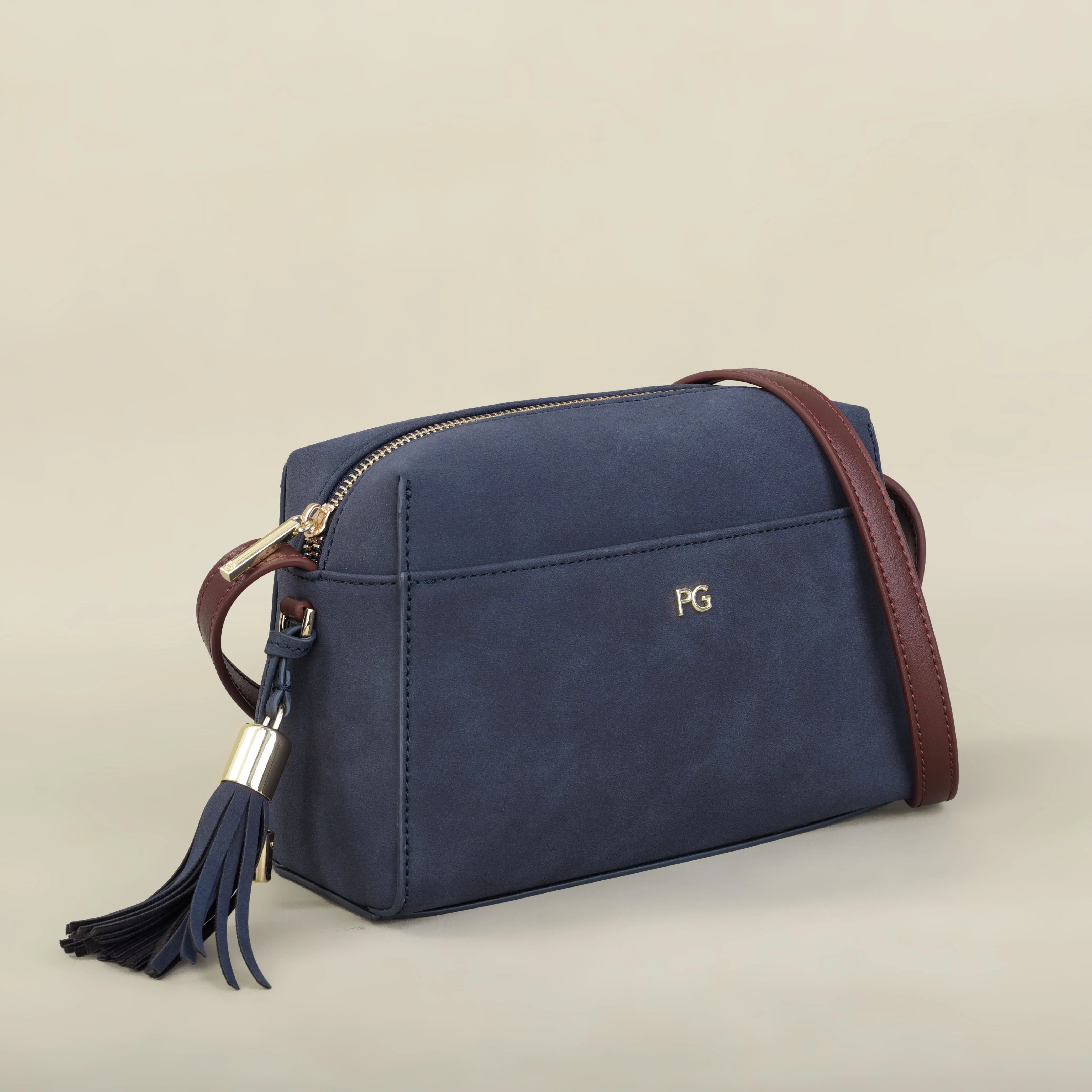 PG Lightweight Fall Classic 2026 Fashion Design Slash Bag High-End Minimalist Elegant Women's Classic Design Crossbody Bag