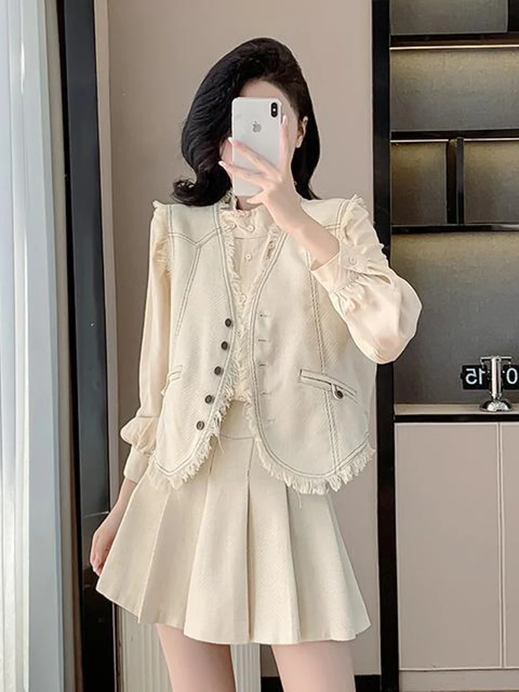 

Осенний модный комплект из трех предметов 2024, женский жилет с кисточками, однотонная рубашка, плиссированная полуюбка, темпераментный повседневный комплект