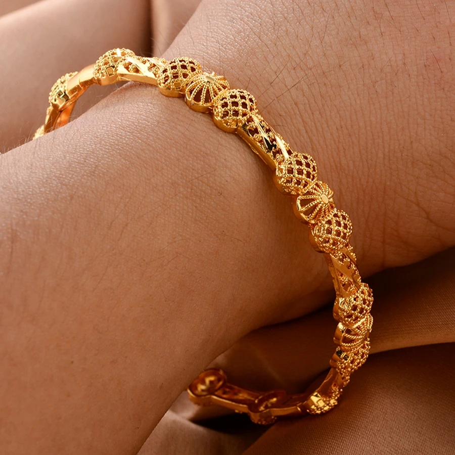 

Dubai 24K Gold Plated Various Shapes Bracelet for Men and Women Indian Cuban Chain Bangle Hiphop Jewelry Gifts