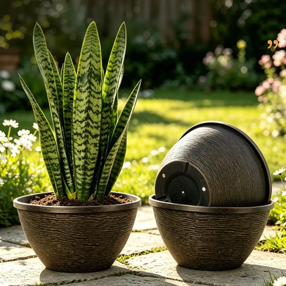 Resin Flowerpot Outdoor Garden Planter Vintage Resin Flower Planters with Drainage Hole Saucer Lightweight Indoor Outdoor Plant