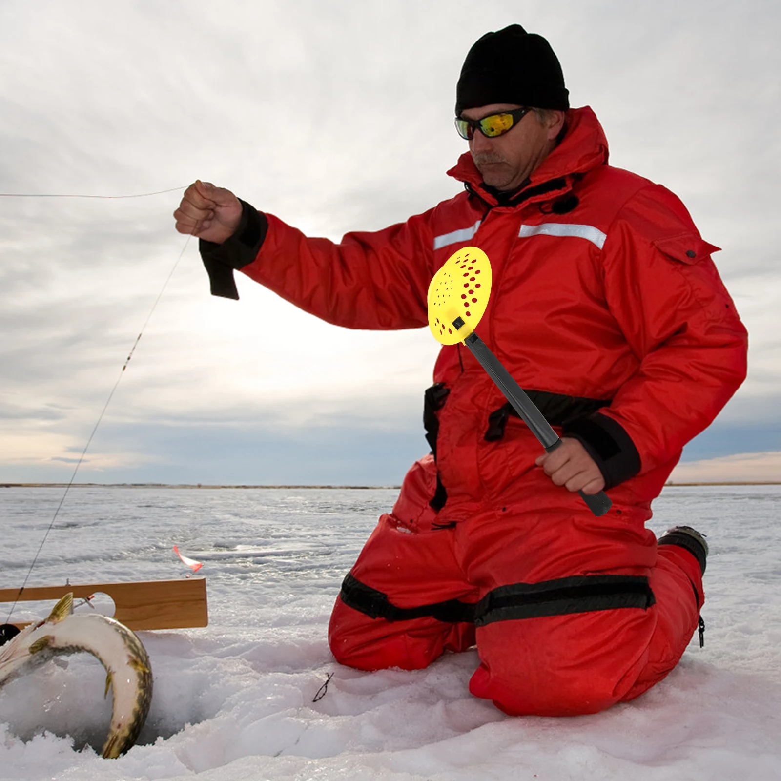 

Ice Fishing Scoop 10.8cm Diameter Long H Collapsible Reusable Plastic Gear Fishing Accessories Outdoor Equipment