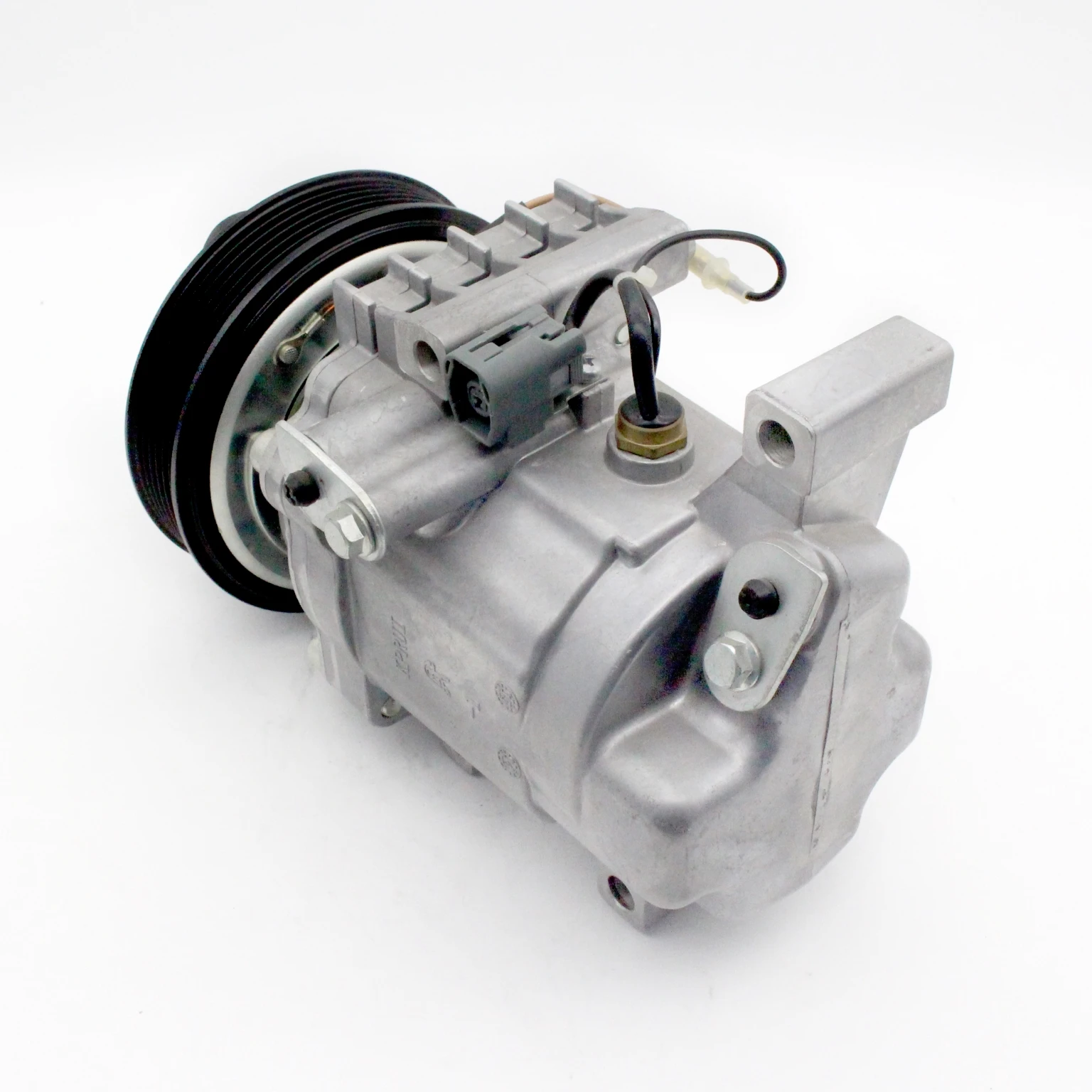 

OEM GJ6A61K00/GJ6A61K00A/GJ6A61K00B/GJ6A61K00C Автоматический компрессор кондиционера Fora 6 седан