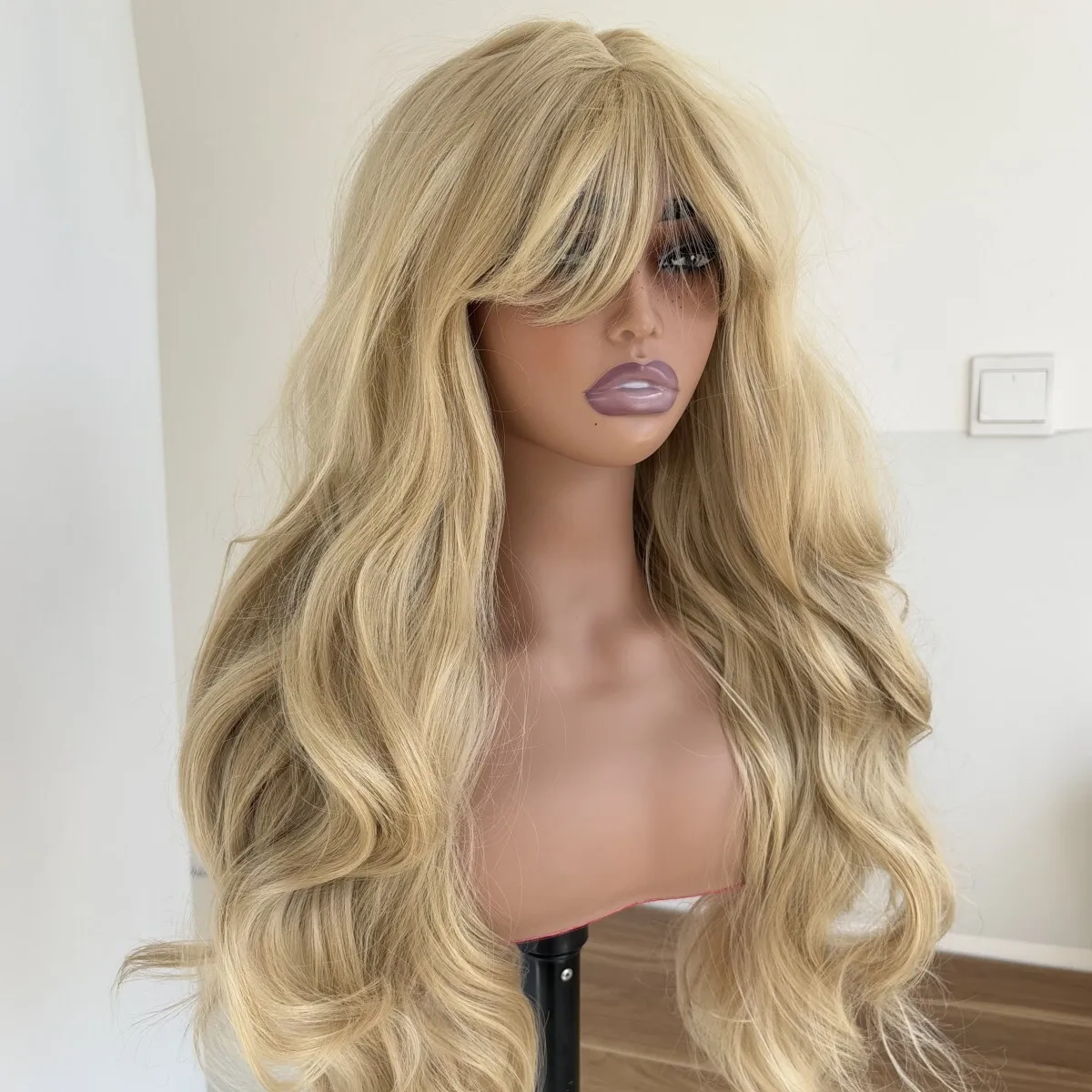 

Synthetic Hair Cosplay Wigs With Bangs Long Wavy Light blonde Soft
