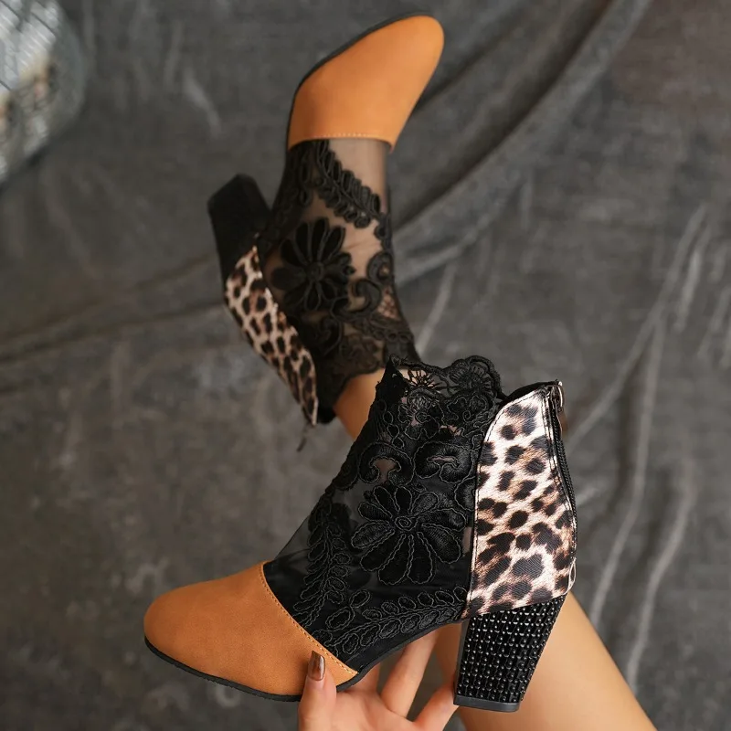 

Новые летние сексуальные кружевные сетчатые ботильоны на высоком каблуке 2026 года для женщин: модные, с круглым носком, на молнии сзади
