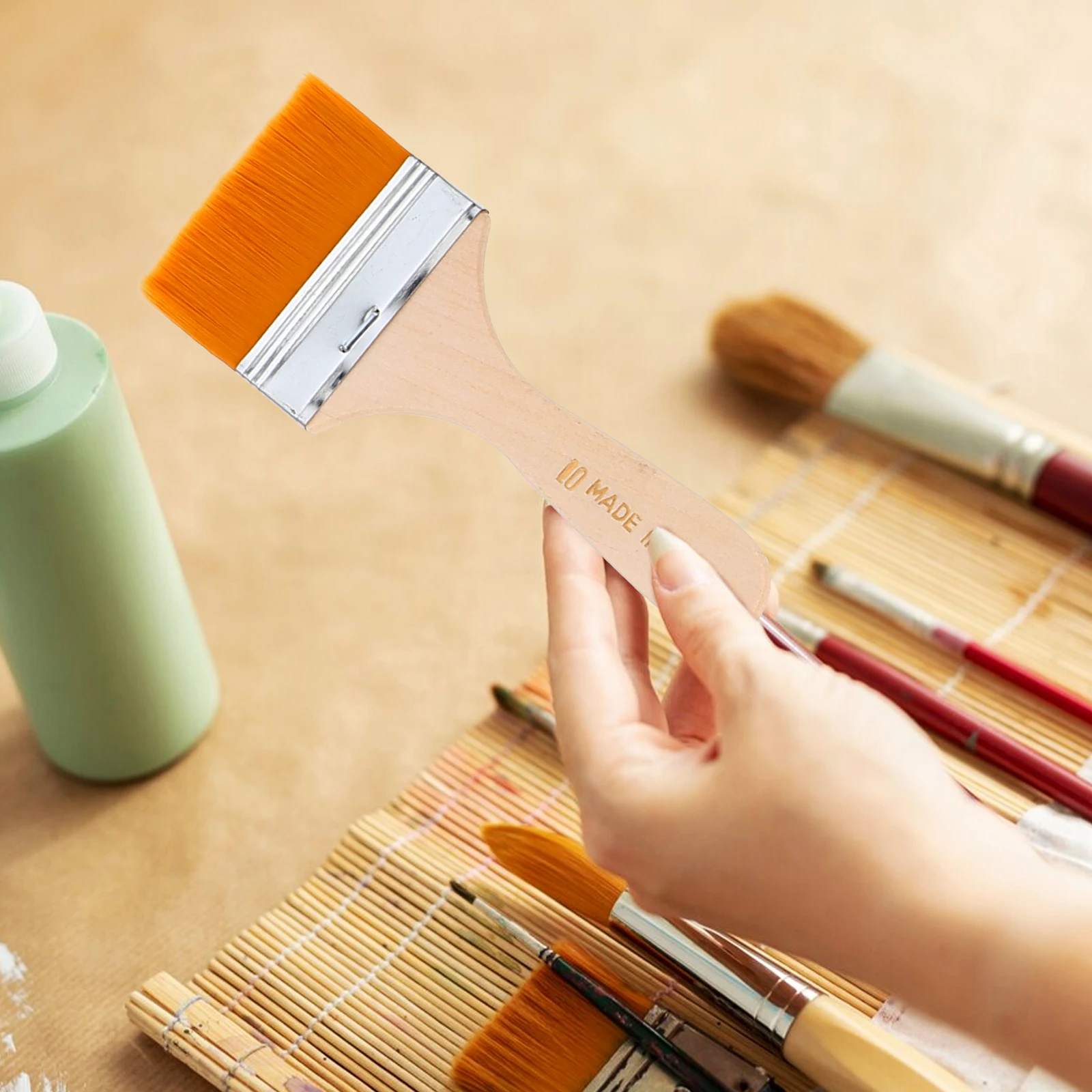 

1Set Flat Nylon Hair Wooden Penholder Brush Set Durable Practical Oil Acrylic Painting DIY Graffiti Lightweight Portable Orange