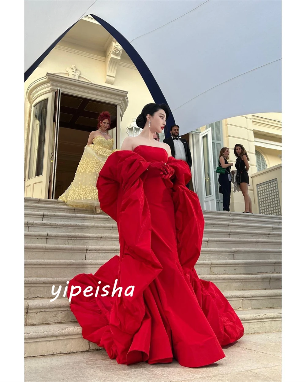 Customized Matching Exquisite Strapless Ball gown Celebrity Dresses Hugging Floor length Skirts Charmeuse Evening  فساتين سهره