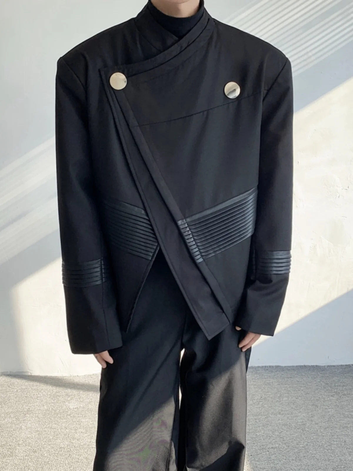 

Повседневный китайский пиджак из искусственной кожи с лоскутным дизайном, косой застежкой на пуговицах, с подплечниками, в западном стиле, с воротником, молодежный, модный