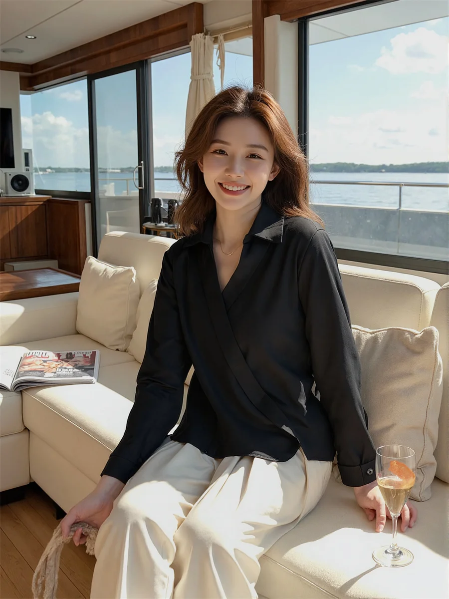 

Рубашки женские с отложным воротником и атласной отделкой. Предложение роскошного прикосновения в офисе в корейском стиле.