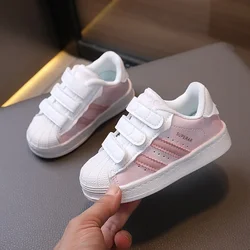 2024 autunno nuovi bambini antiscivolo Casual Sneakers ragazza primavera piccole scarpe bianche ragazzo Outdoor Running suola morbida scarpe da passeggio