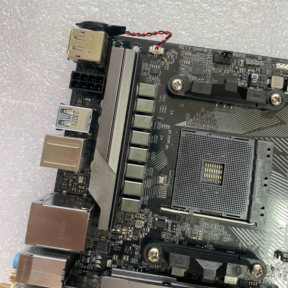 Motherboard LGA1200 DDR4 Mini-ITX DDR4 M.2 10th and 11th generations B550M-ITX/AC