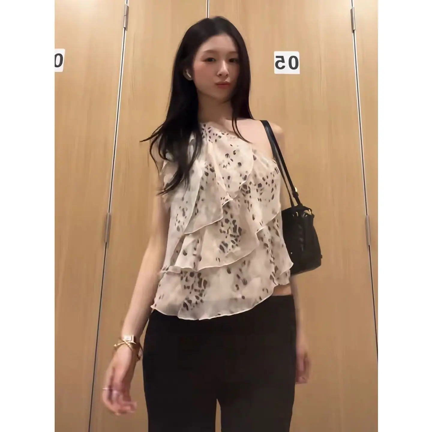 French High-end Leopard Print Ruffle Edge Shoulder Vest Women's Versatile Off-shoulder Atmosphere Temperament Top