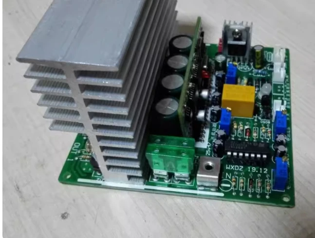 Imagem -05 - Inversor Placa de Onda Senoidal Pura Placa de Freqüência Industrial Placa Motorista 12v 24v 36v 48v 60v 2000w