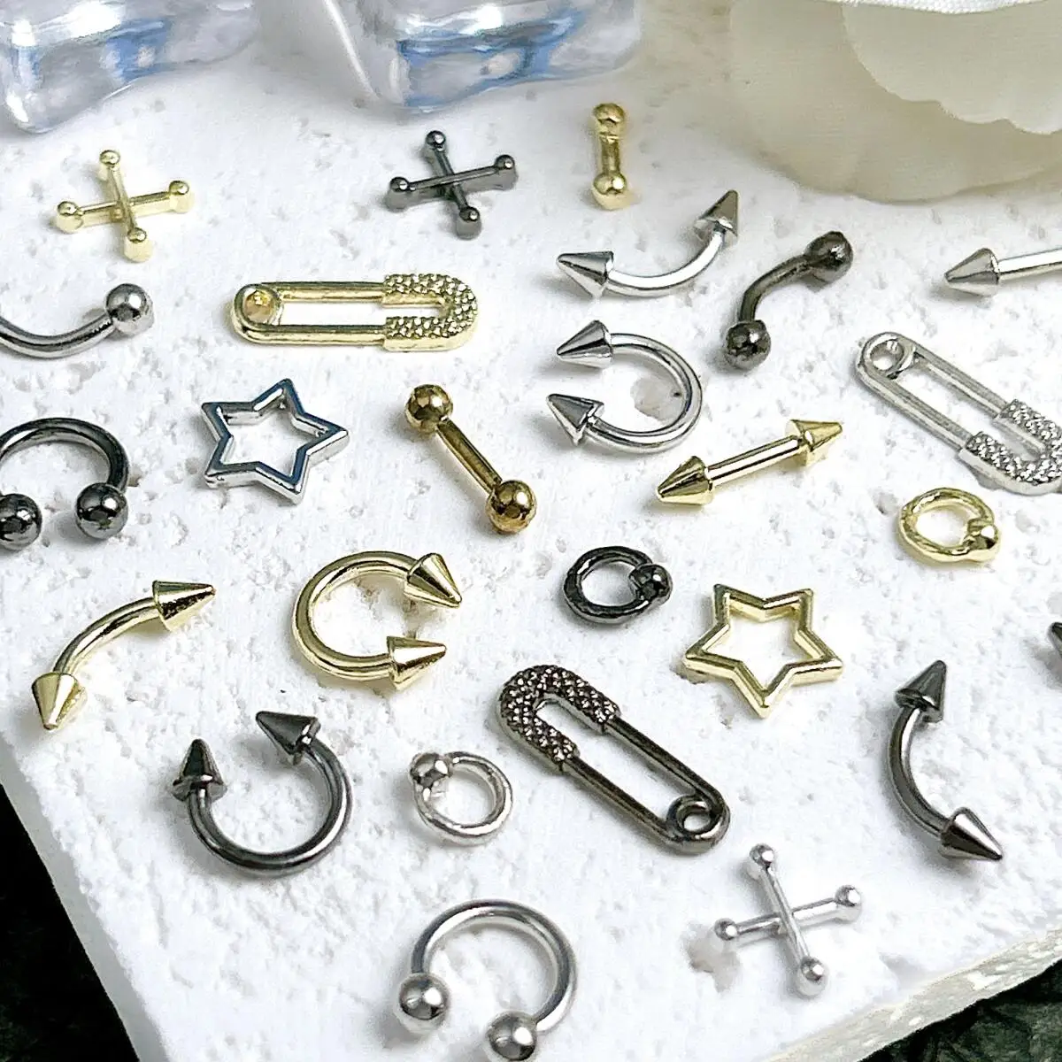 30PCS Multiple Style Creative Pin Alloy Nail Charms 3D Solid Color Glossy Pentagram Cross Rivet Nail Art Decorations DIY Nails view 5