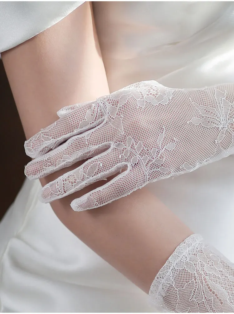 Women's Plain Tulle Lace Bridal Gloves for Wedding Long Finger Lace Gloves for Bridesmaid Tea Party Opera Length guantes