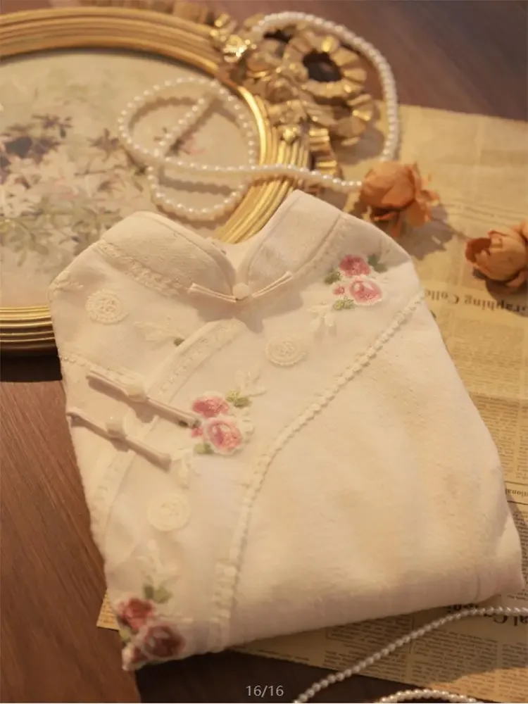 المشمش شيونغسام تشيباو المطرزة كم طويل 2023 الخريف/الشتاء جديد الفتيات تحسين اليومية حفلة الشباب نمط فستان أنيق