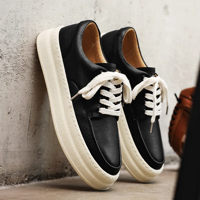 

Luxury Brand Men's Shoes Comfy Outdoor Leather Shoes New Lace Up Breathable Retro Casual Shoes for Men Walking Sneakers Mocassin