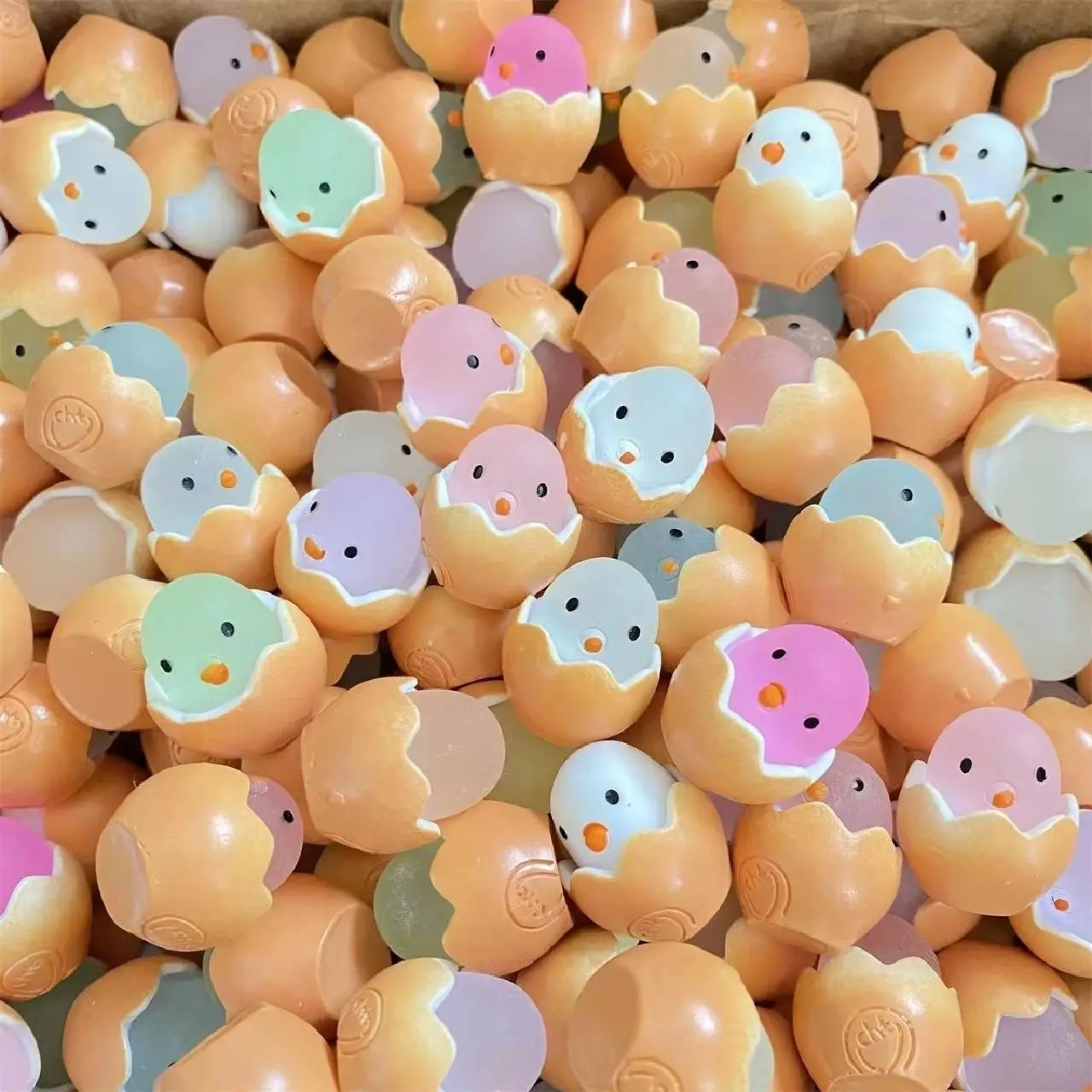 

10pcs Resin Kawaii Luminous Eggshell Chick Colorful Candy 3D Scrapbook DIY Phone Case Cream Gel Accessories Home Decor Crafts