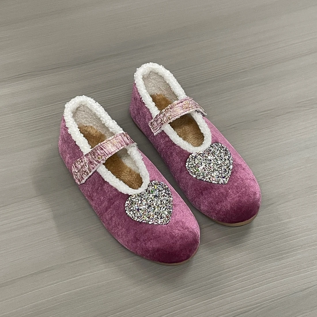 Jinyu Children's Princess Shoes Dancing Performance Shoes Women's Shoes Velvet Plush Heart Accessories Girl Shoes Fleece-lined