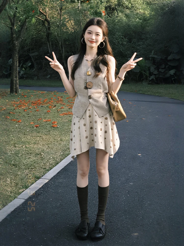 

Summer 2026 Fashion Trend Sleeveless Vest Skirt Set Women's Irregular Hemline Comfortable V-neck Loose Fit Plant Floral Pattern