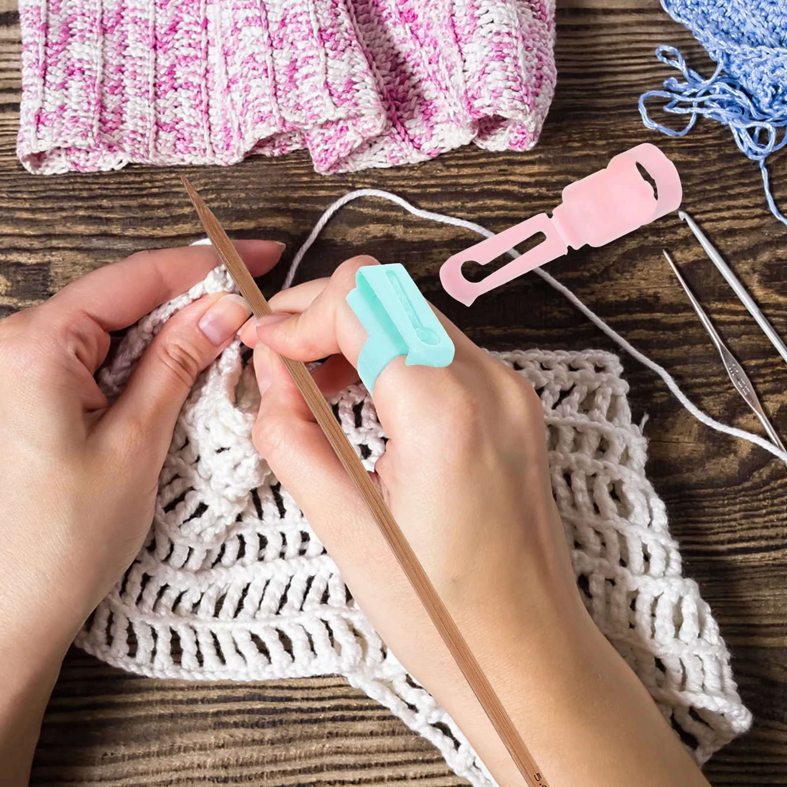 

4Pcs Finger Yarn Guide Sweater Knitting Tool DIY Comfortable Crochet Yarn Guide Finger Ring Knitting Craft Tool Accessory