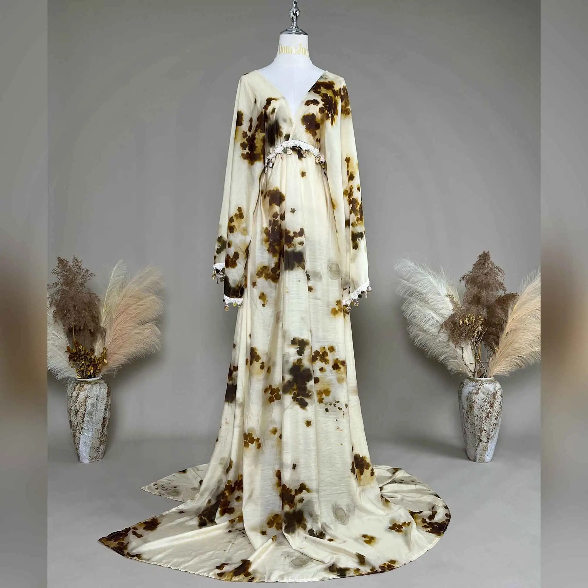 Don&Judy Cream Floral Print Chiffon Evening Gown with Embellished Waistband and Flowy Maxi Skirt for Formal Occasion Photo