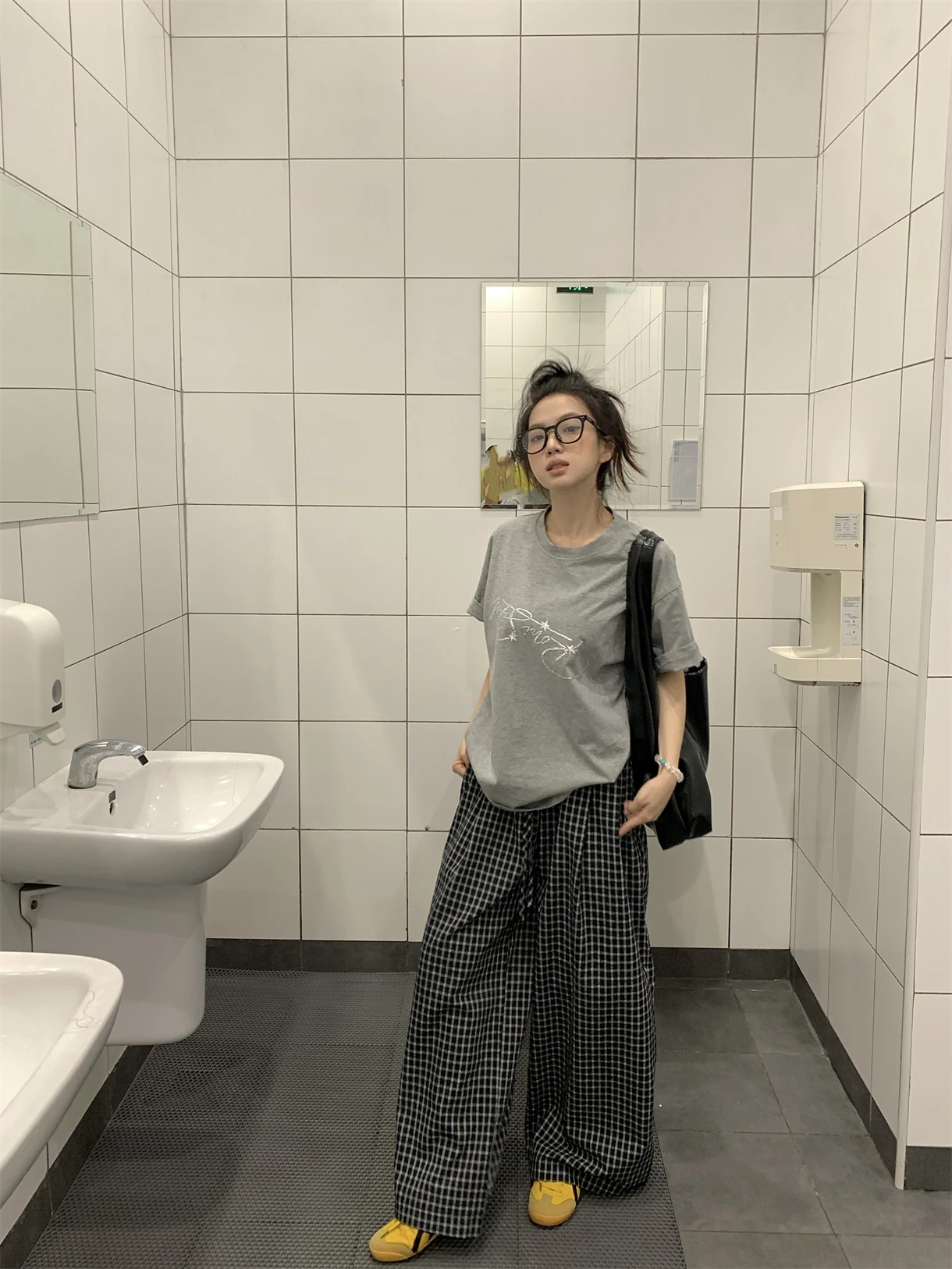 

Gray round Neck Printed Short Sleeve T-Shirt Women's Summer Casual Pants Long Pants Two-Piece Set Lazy Style Fashion Ensemble
