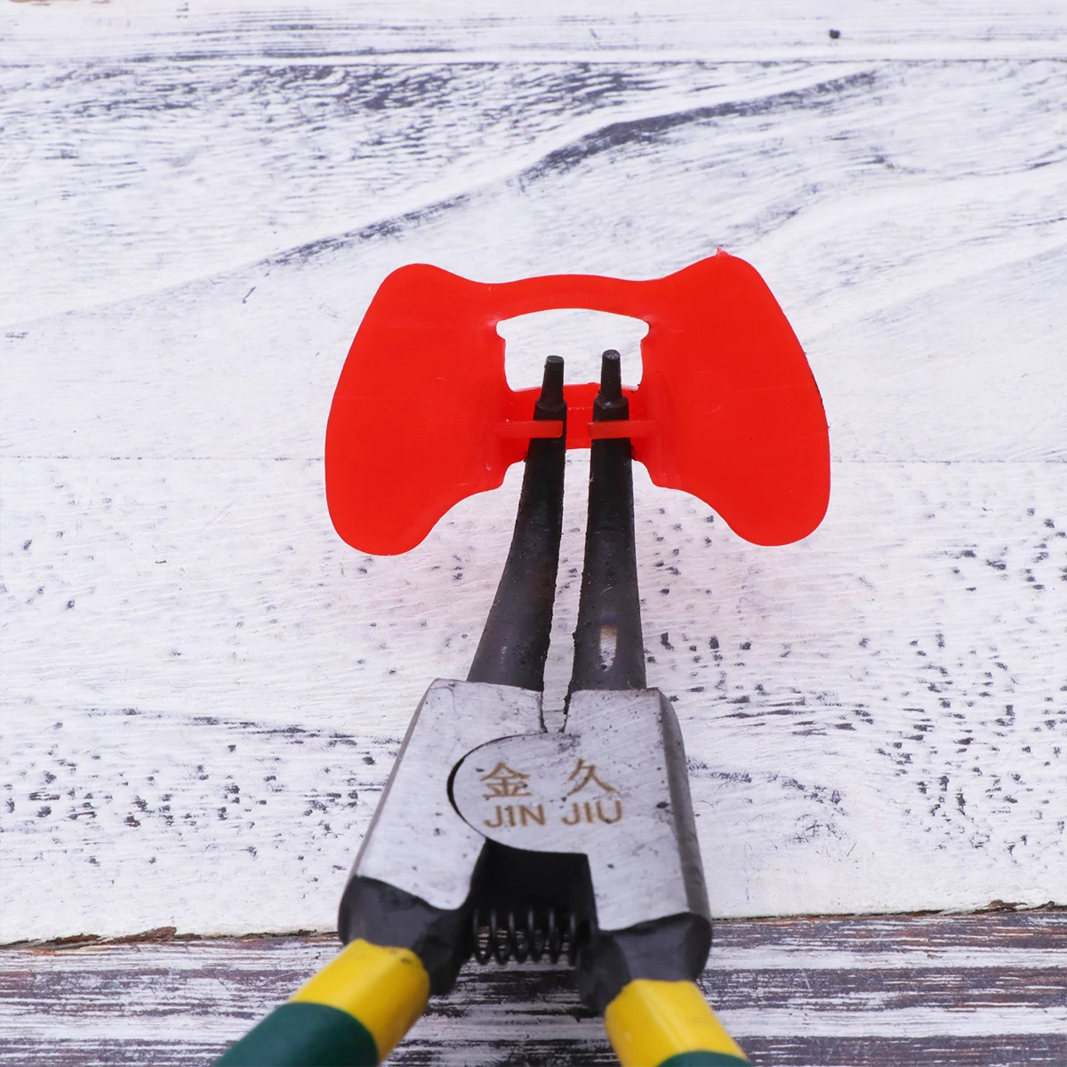 

1Set Chicken Eye Glasses Pinless Poultry Set Anti-Pecking Tool Includes 1 Plier 10 Glasses Pheasant Care