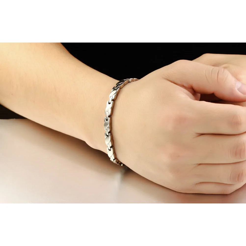 

1 Piece Magnetic Titanium Steel Bracelet for Women Polished Satin Finish Chic Link Chain Wristband