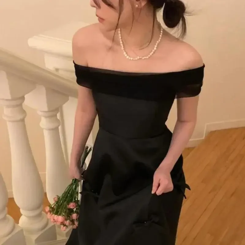 Рисунок 2 - Атласные свадебные платья Классическое