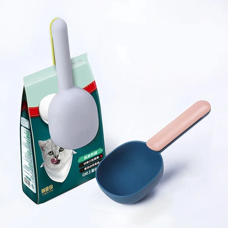 Curved Pet Feed Scoop Integrated Bag Clip Multifunctional Measuring Spoon Convenient Sealing & Feeding Tool for Dog Cat Dry Food