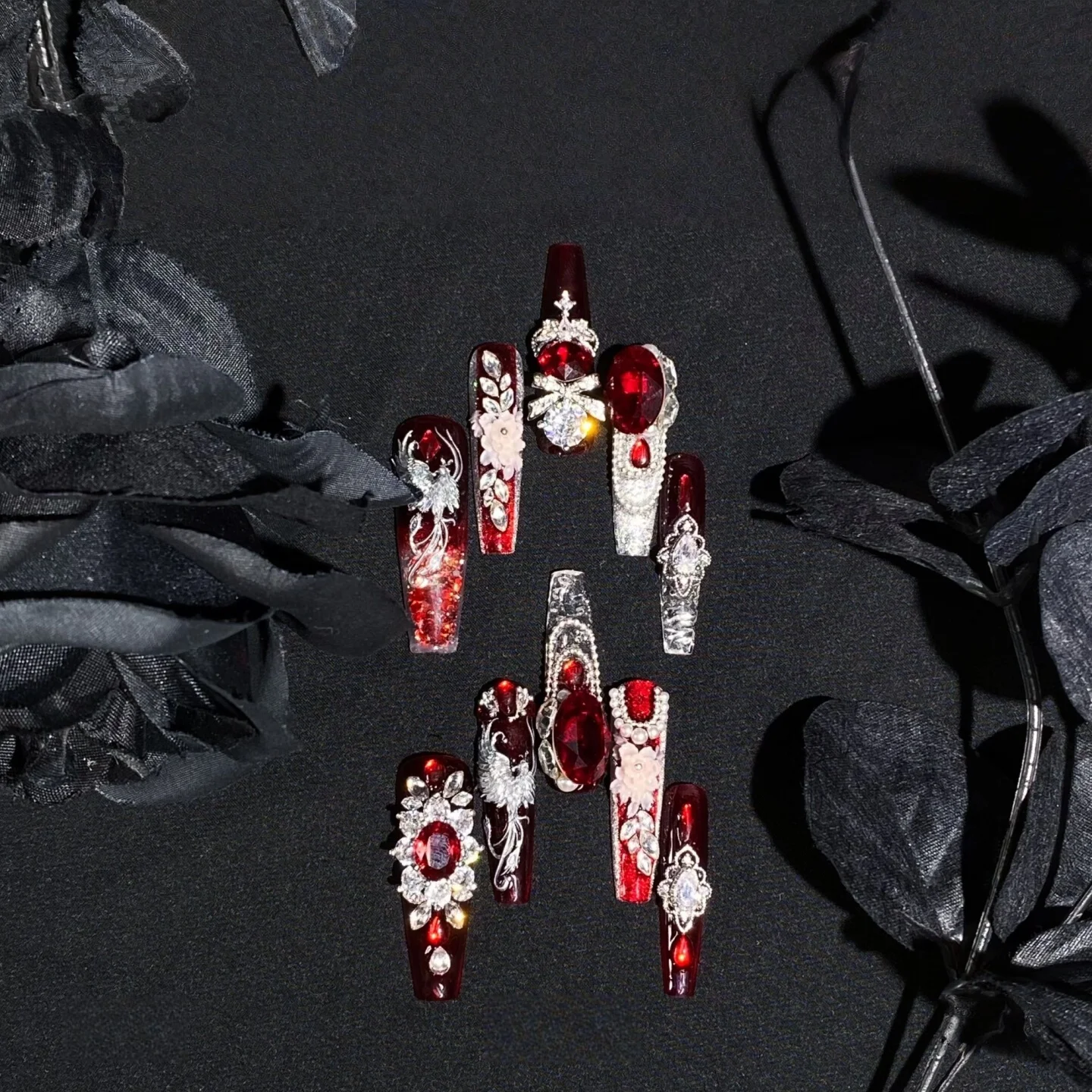 New Year's Fair Manicure Wedding Ruby Red Carvings Ice-clear 2026 Nail Press On Nails Handmade Fine Glitter Gradient Fake Nails