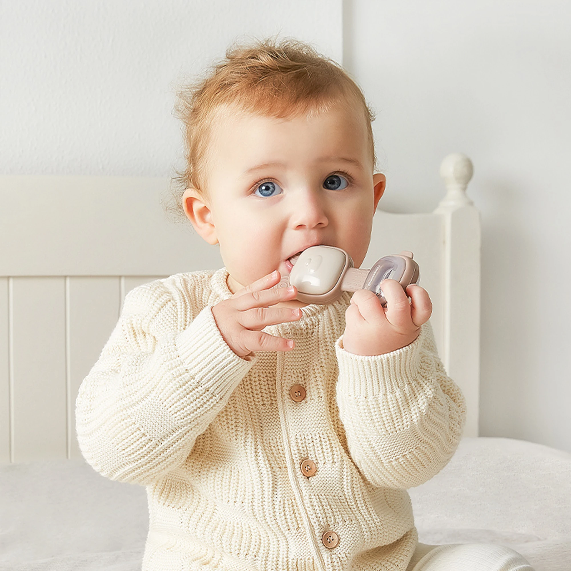 BANSHILI Stump Bear Sonajero para mordedores para bebés, juguete de masaje de silicona suave para niños pequeños de 3 meses + bebé, marrón