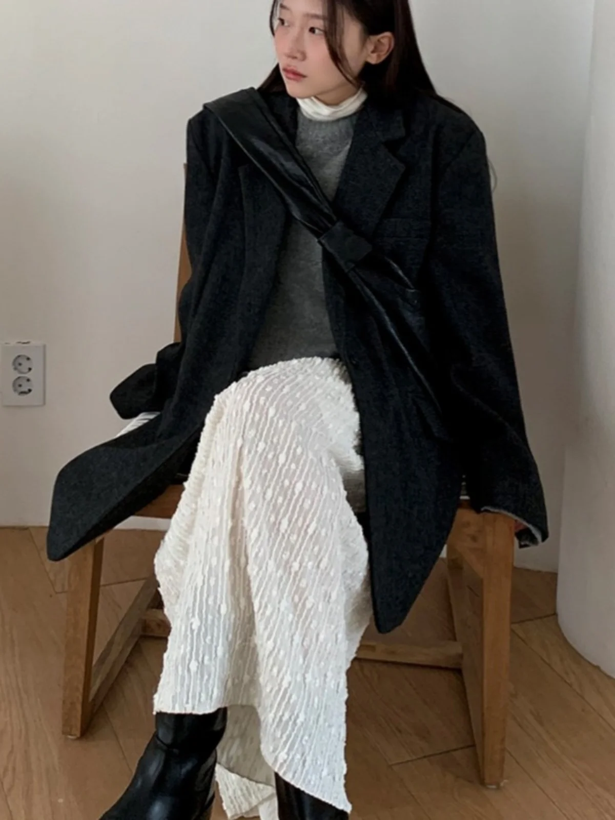 Elegant Long Flocking Half Skirt Women's Early Spring 2025 Super Fairy Korean Style High Waist A-Line Skirt Pure Color