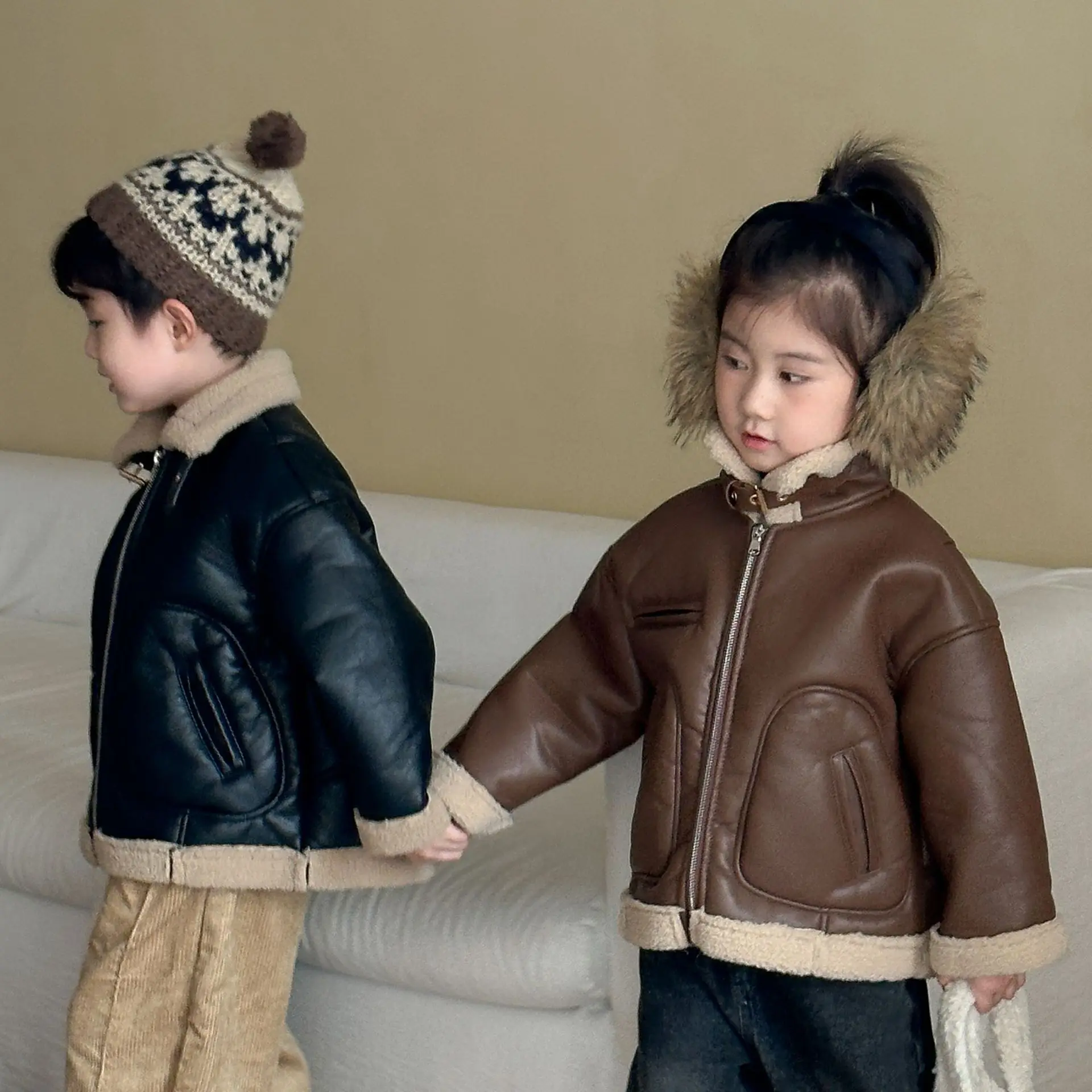 Children's Lamb Wool Jacket Padded Jacket Fur Integrated Boys and Girls 2025 New Winter Clothing Baby Velvet Padded Clothing