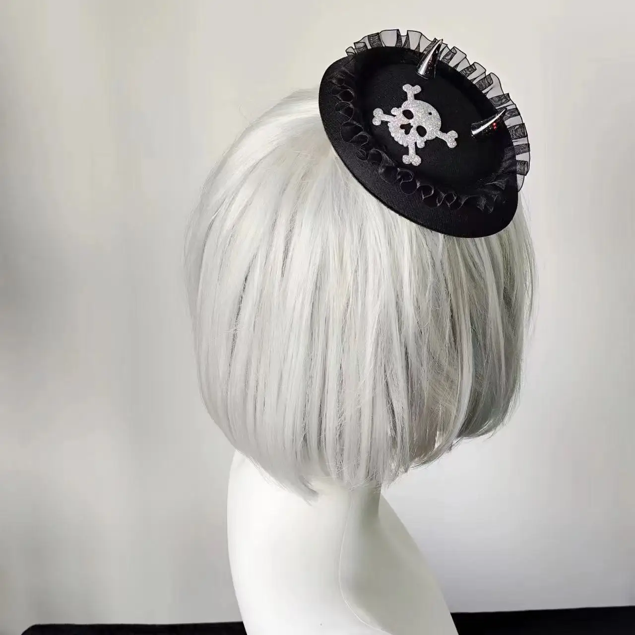 Diabelski Róg Czaszka Cylinder Y2K Dark Gothic Spice Girl Mini Kapelusz Akcesorium do Włosów Halloween Cosplay Przebranie