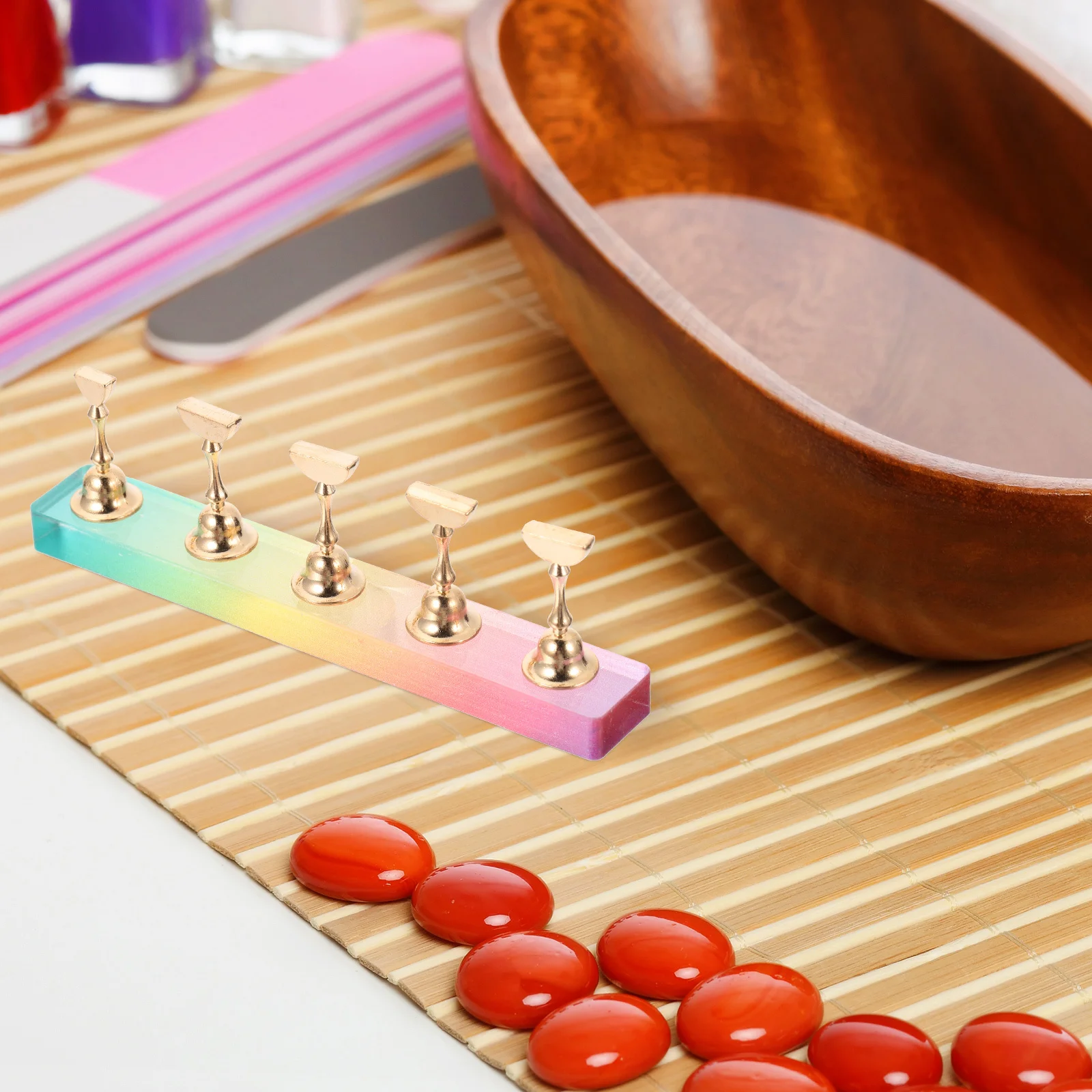 

A Professional Nail Salon Tool Magnetic Holder Fake Beginner Practice Stand Acrylic Hand
