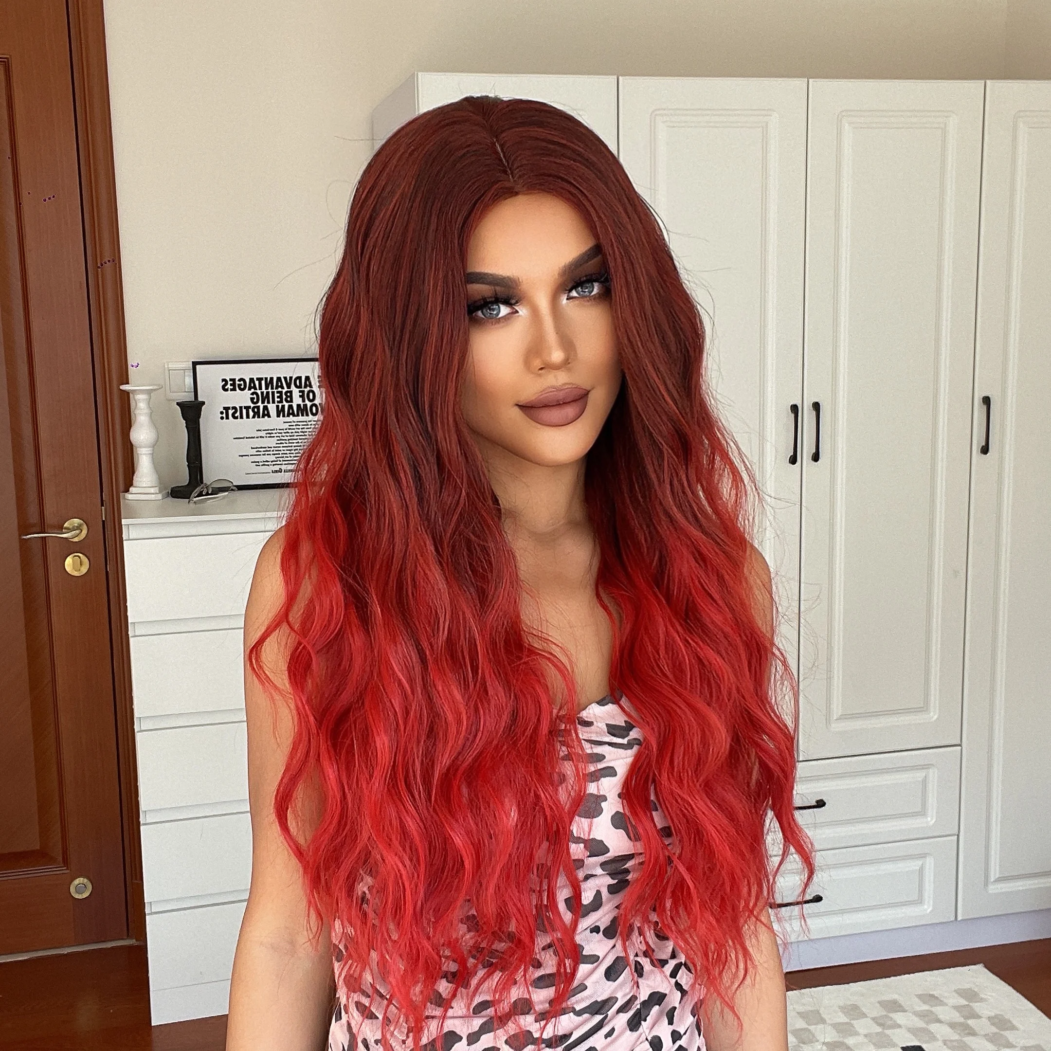 Red Ombre Synthetic Hair Wigs Middle Part Long Loose Wavy Wig Burgundy Colorful Cosplay Halloween Party Wigs for Women Use Fiber