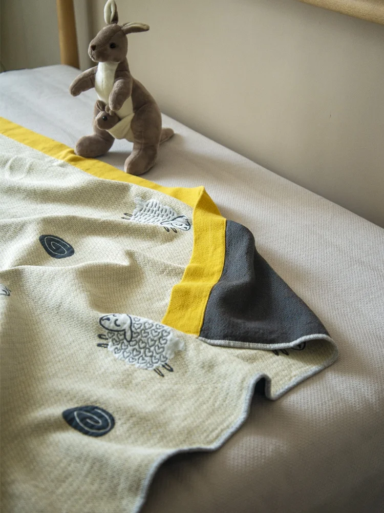 Thick Cotton Muslin Blanket Children's A-Class Pure Cotton Breathable Air Conditioning Bedding Sheep Pattern Bedroom Blanket