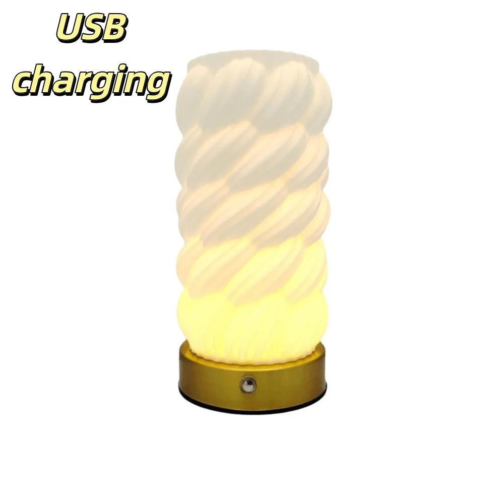 Vintage Nordic Style 3D Table Lamp Dimmable Small Gold Bedside Lamp 3 Colors Acrylic Lampshade Nightstand Light Restaurant