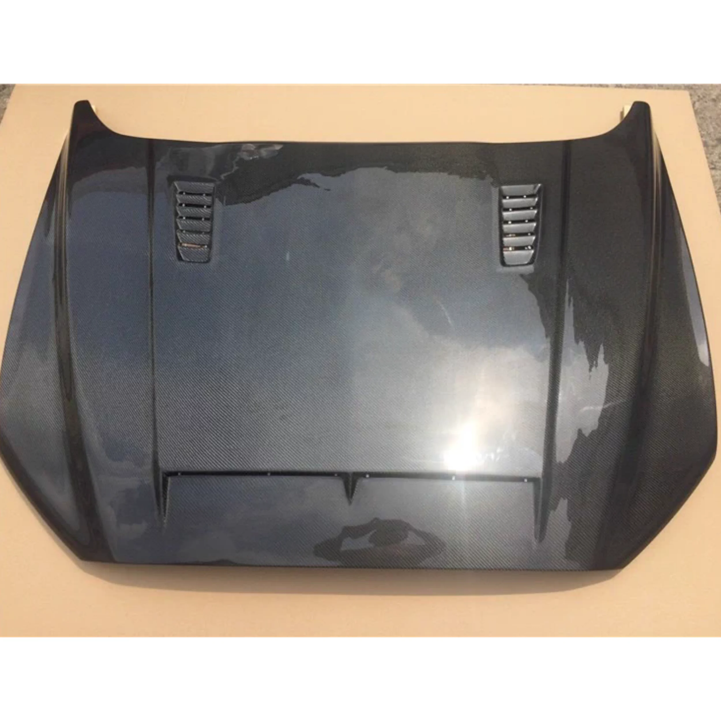 

Carbon fiber Engine cover Assembly for Ford Mondeo modified Hood Engine Bonnet Car Accessories