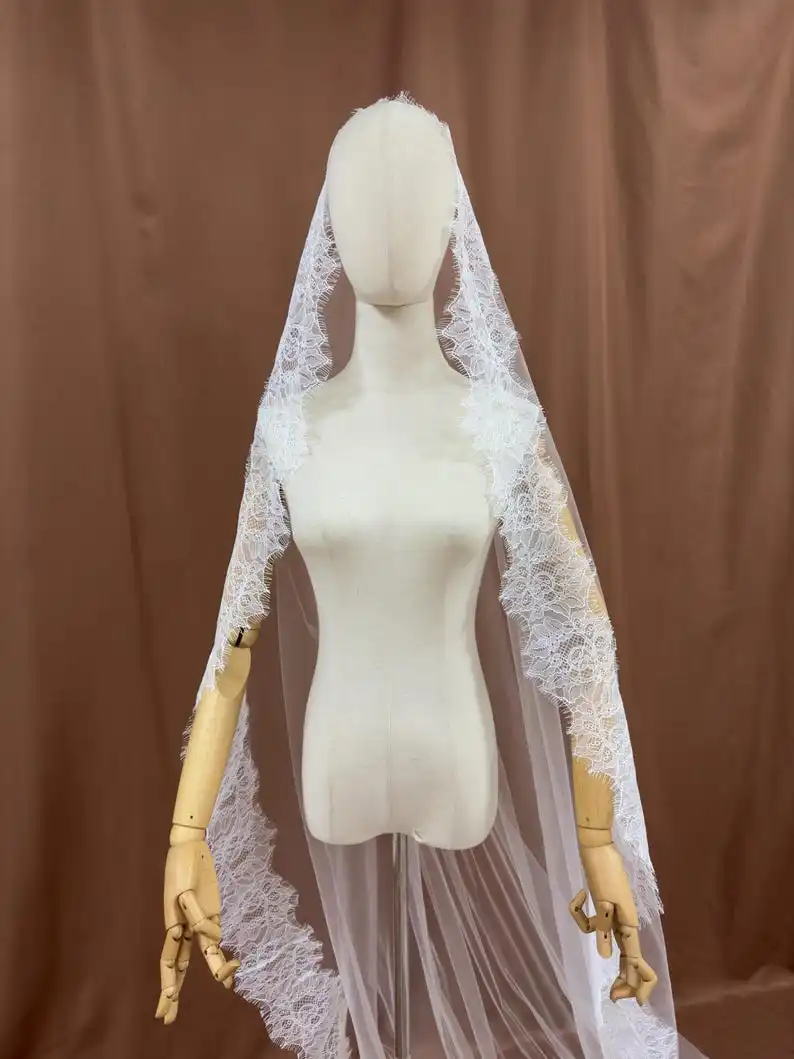 wedding-accessories-bridal-veil-with-blusher-lace-trim-veil-mantilla-veil-chantilly-custom-length