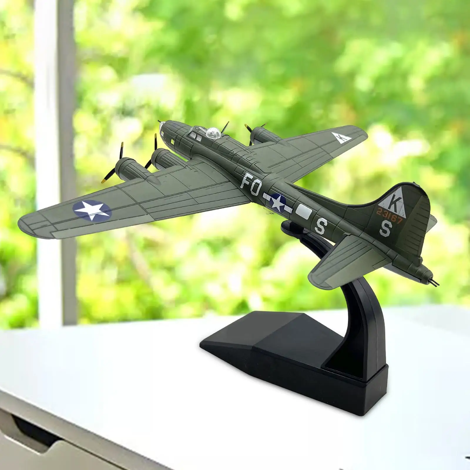 1: 144 Alloy US B 17 Aircraft Model with Display Stand Versatile Professional Durable Bombardment Aircraft Model Lifelike