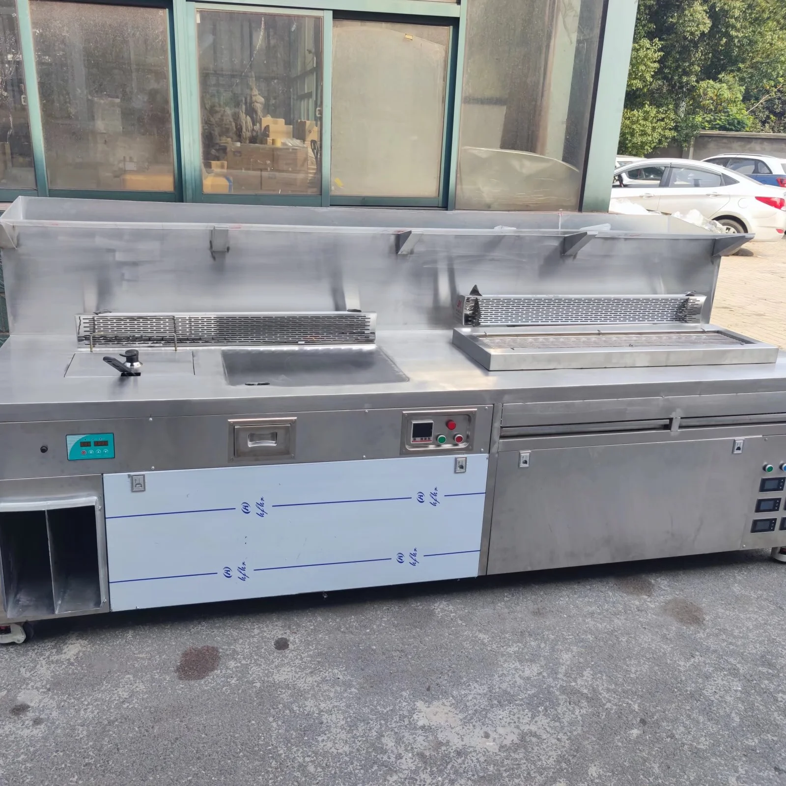 High quali Cooking Equipment Electric Dining Table with Barbecue Teppanyaki Gas Power Fryer Combination Stove for Restaurant Use