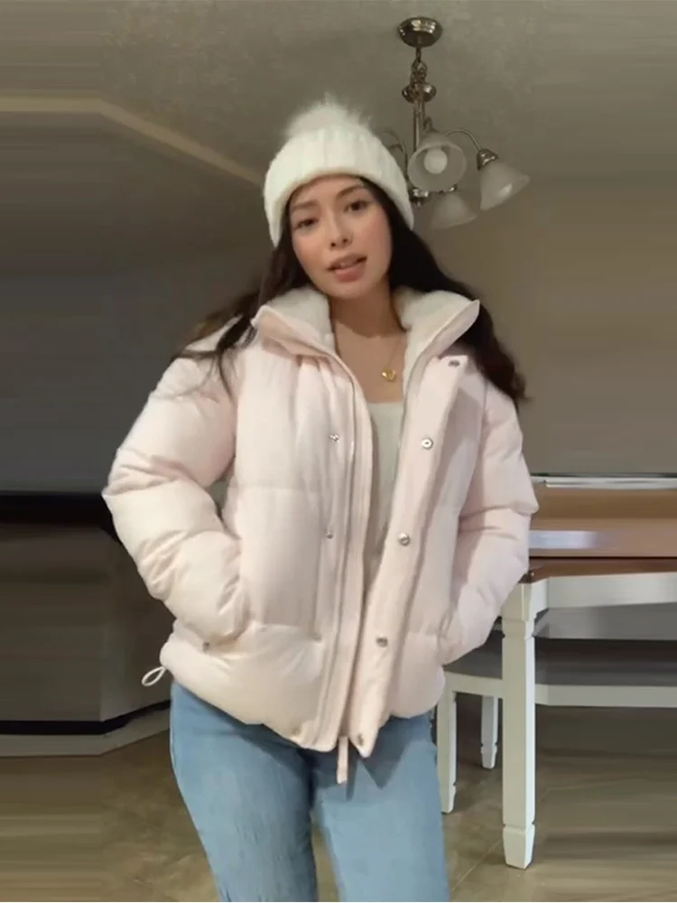 سترة نسائية وردية مع قبعة وسحاب جيوب داخلية من الفرو الصناعي سترات نسائية متينة موضة خريف وشتاء 2025 ملابس خارجية أنيقة للسيدات #3