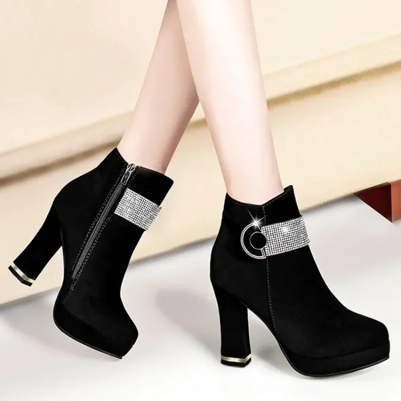 Fashionable Women's Red Wedding Shoes Autumn/winter Fleece-lined Thick Heel Short Boots Cotton Round Head Warm High Heels