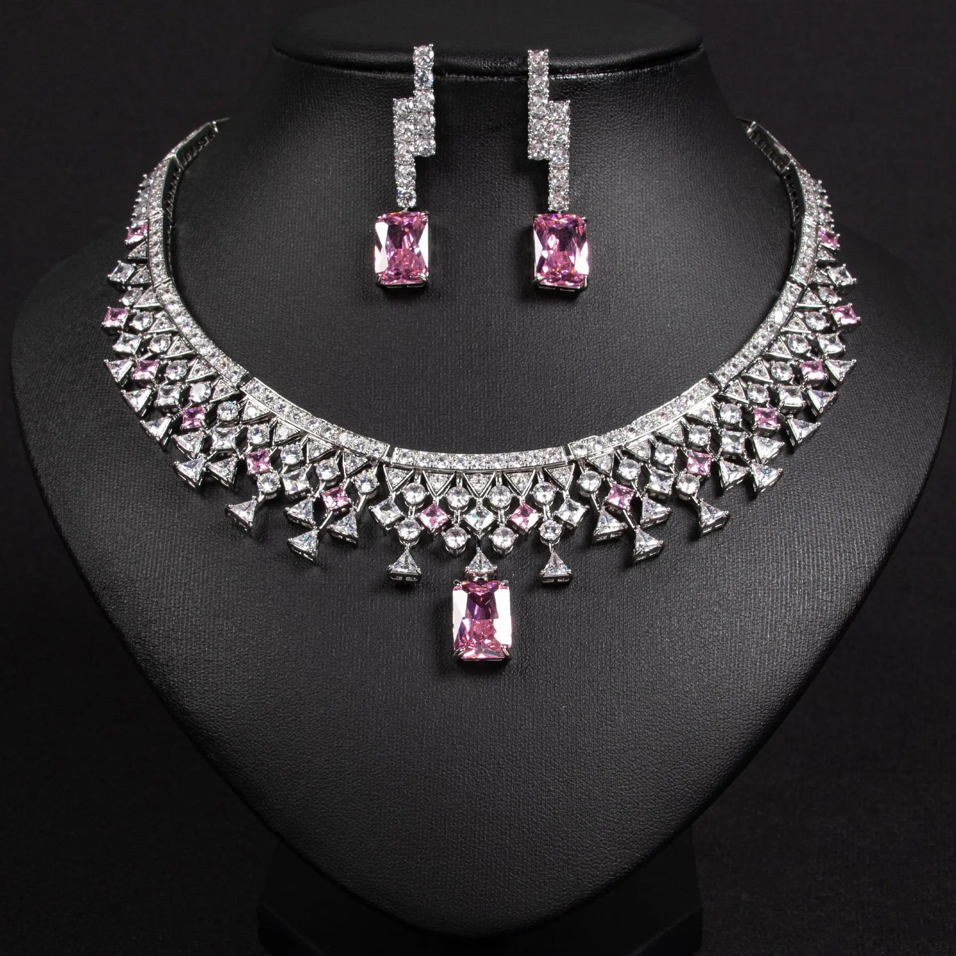 HIBRIDE New Luxury Ladies Zirconia Jewellery Triangle Decoration Necklace Earrings Set Party Prom Wedding Graduation S-605